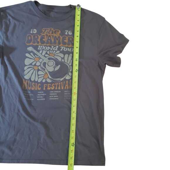 The‎ Dreamer 1976 World Tour Unisex Graphic Short Sleeve Shirt Festival Grunge - Picture 3 of 5